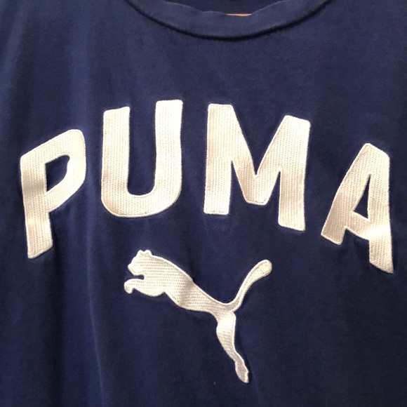 🌻3/$20 Puma Logo T-shirt men’s small - Picture 2 of 6